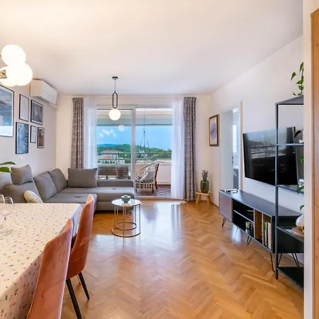 Maja Superior Apartamento *