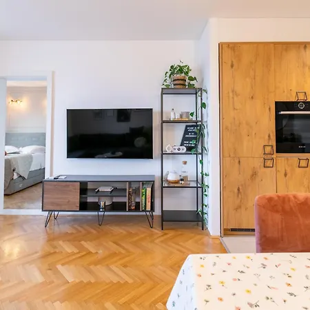 Maja Superior Apartamento Makarska